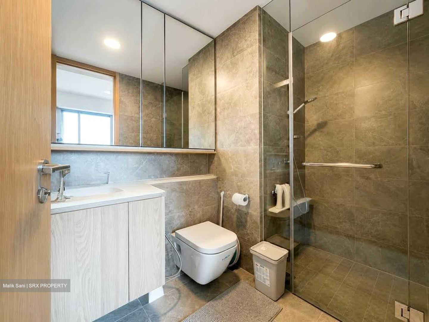 Twin Vew (D5), Apartment #562152441